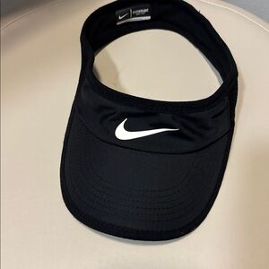 Nike Featherlight Visor